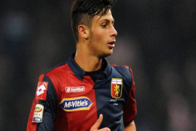 王钰栋在对 王钰栋在对